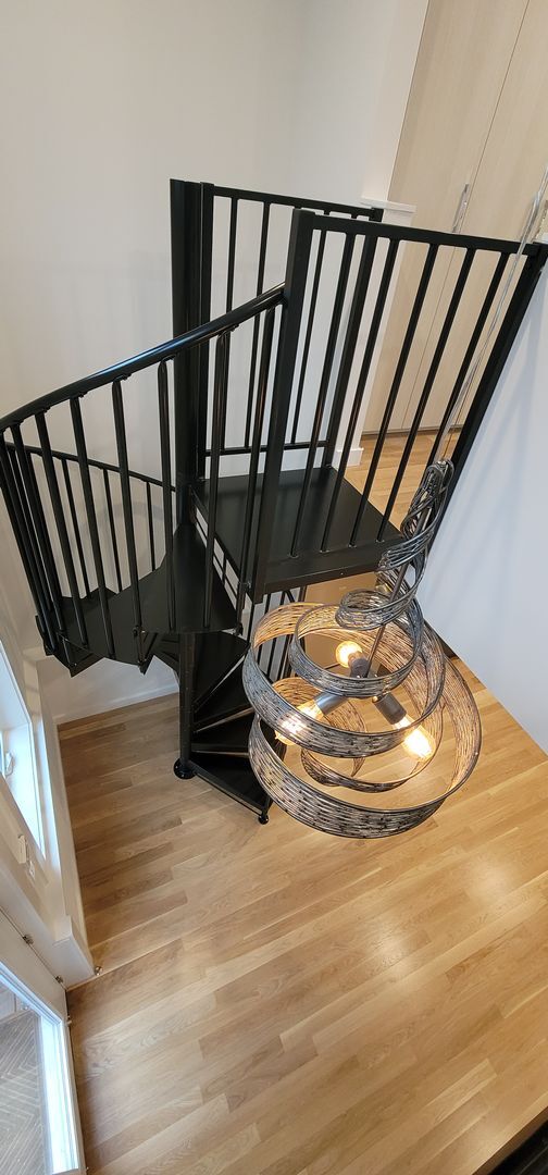 Building Photo - Recently Constructed, Fully Detached, Garden Unit, Utilities Included**Open House**