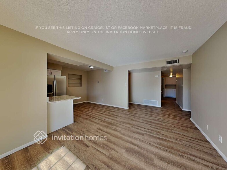 Building Photo - 1729 W Tonto Ln