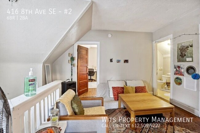 Building Photo - Charming 6-Bedroom Student Home for Rent: ...