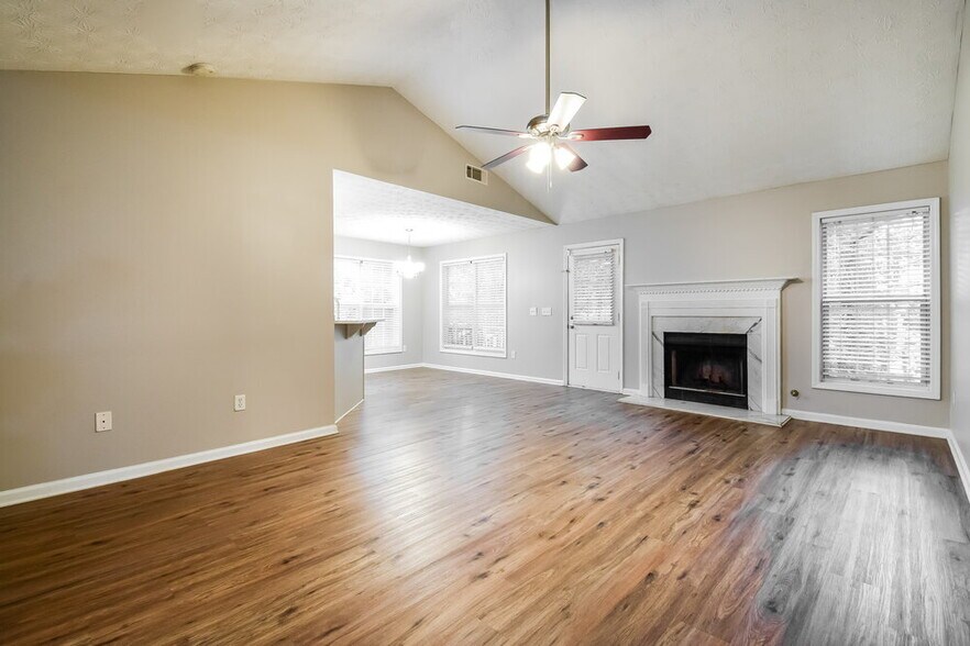 Building Photo - 1016 Fishback Way