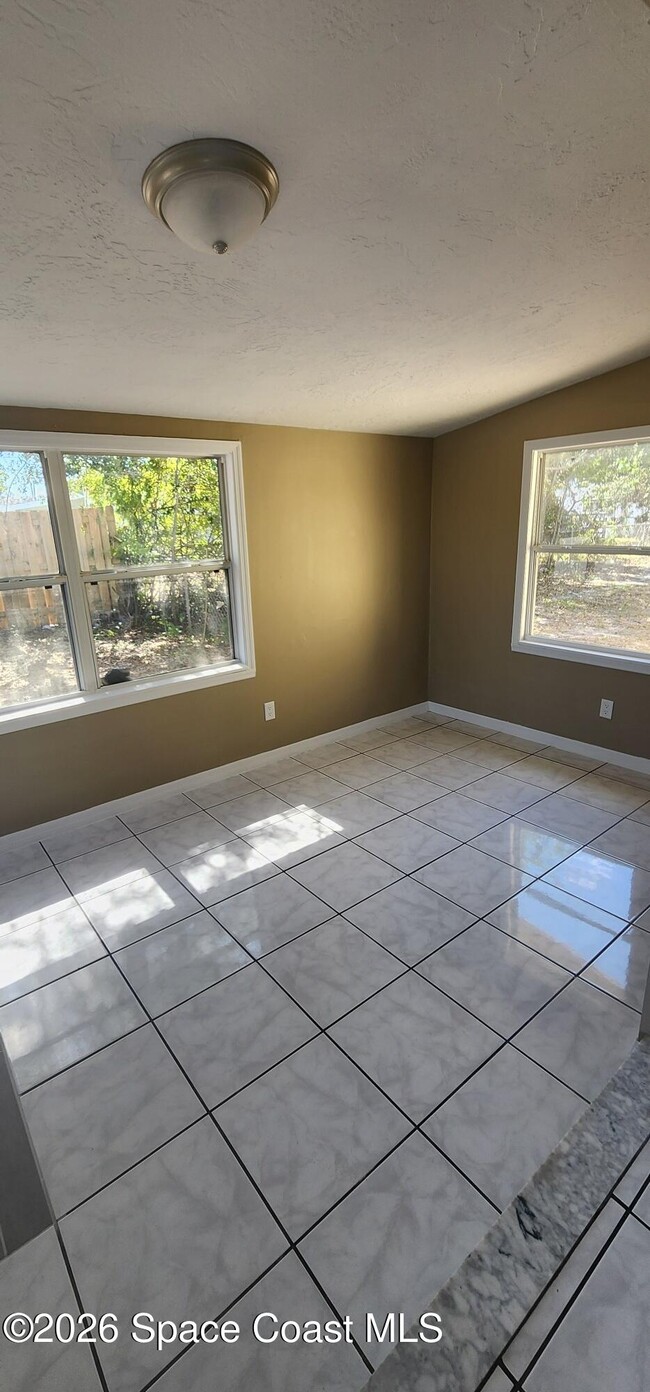 Building Photo - 4050 Banberry Ln