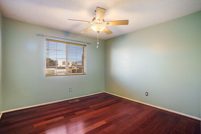 Building Photo - Large single family home on corner lot