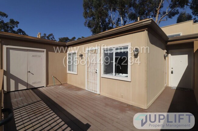 Building Photo - 10514 Caminito Sopadilla