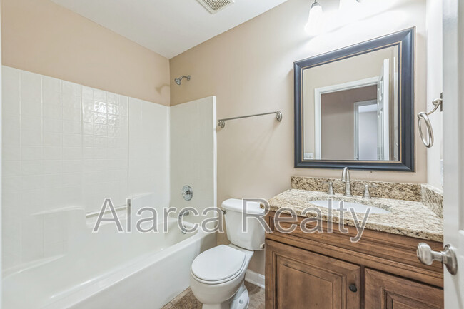 Building Photo - 15112 Northsprings Dr