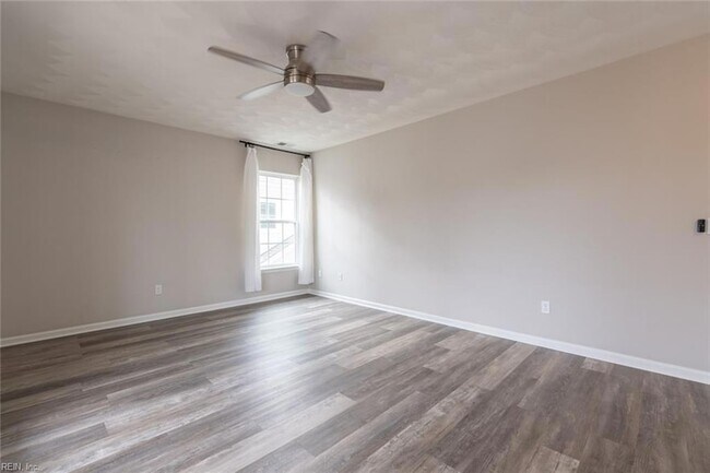 Building Photo - 5616 Memorial Dr