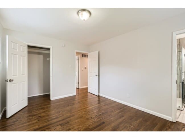 Building Photo - 3066 S Wolff St