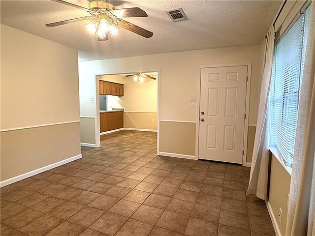 Building Photo - 14105 Wembley Rd