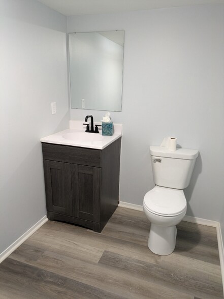 Building Photo - 201 Chamberlain Dr