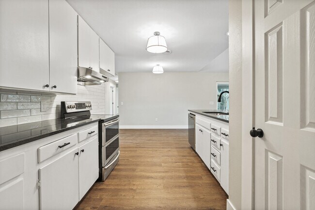 Building Photo - 5223 41st St