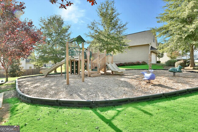 Building Photo - 318 Stillwood Dr