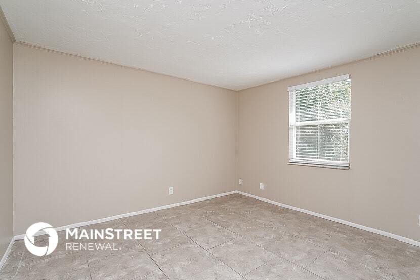 Building Photo - 11612 Crystal Lake Dr