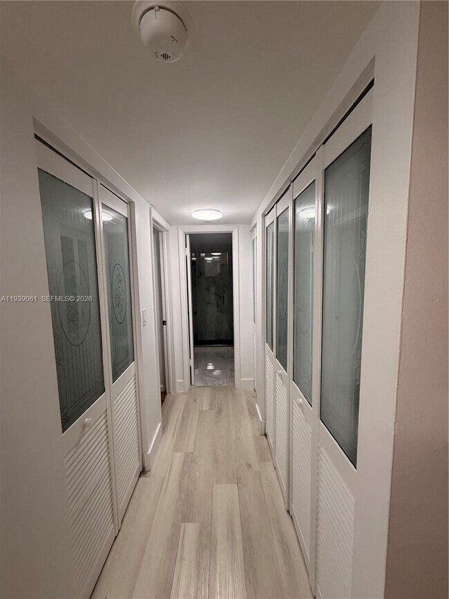 Building Photo - 14340 SW 57th Ln