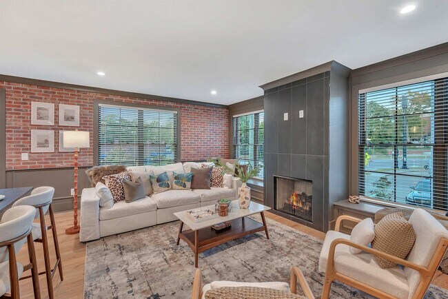 Building Photo - 1701 Portland Ave