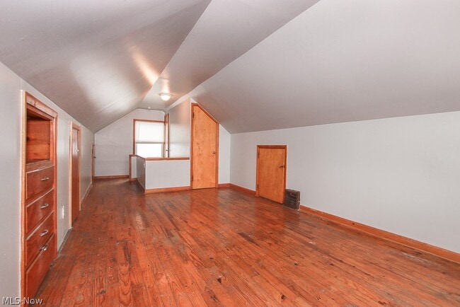 Building Photo - 15305 Rockside Rd