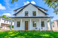 Building Photo - 1317 Weber St