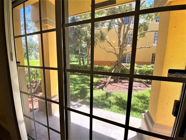 Building Photo - 6768 Heritage Grande