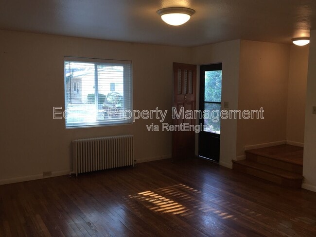 Building Photo - 219 Edison Ave
