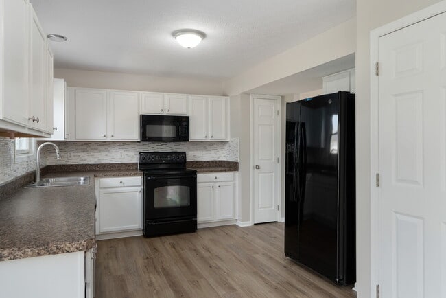 Building Photo - 5384 Winters Run Rd