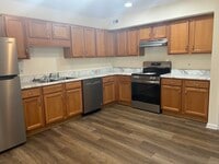 Building Photo - Holly Run Apartments