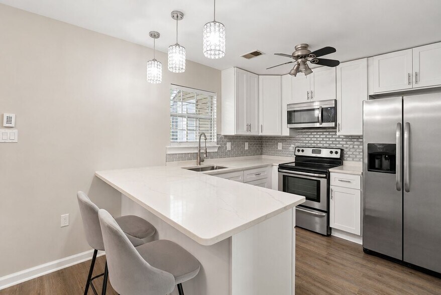 Building Photo - 4181 Bluebird Dr