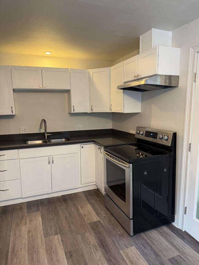 Building Photo - 7511 37th St W