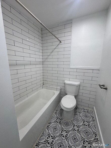 Building Photo - 258 Sheridan St