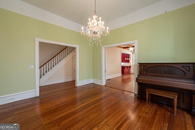 Building Photo - 765 Woodland Ave SE