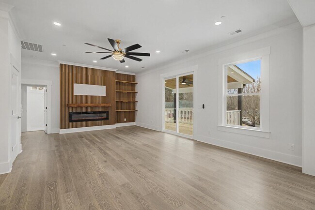 Building Photo - 103 McKinley Dr