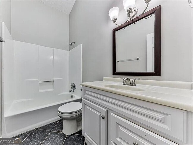 Building Photo - 1400 Boxwood Dr NW