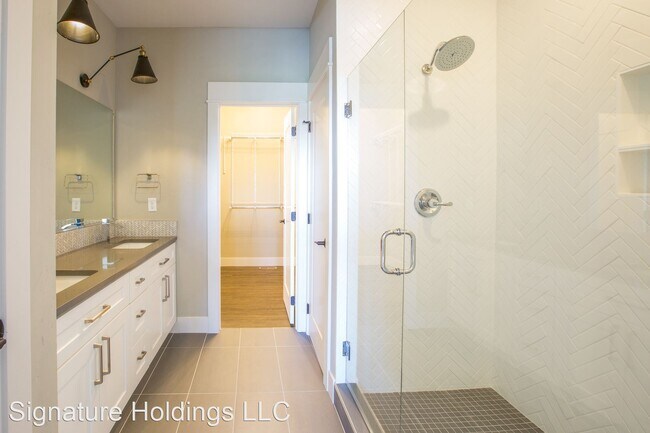 Building Photo - 4 br, 3 bath House - 314 E. Little Spokane...