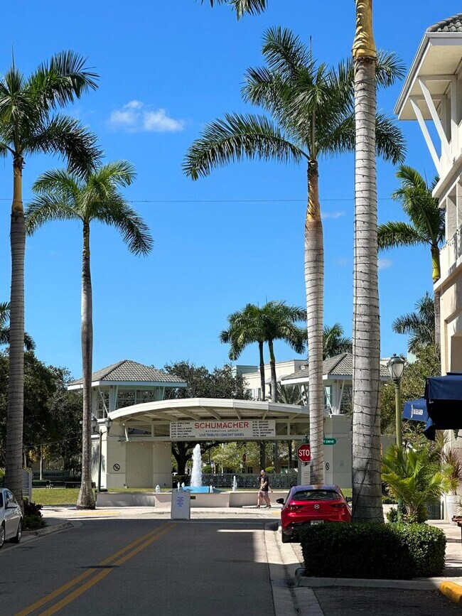 Building Photo - 1200 Town Center Dr