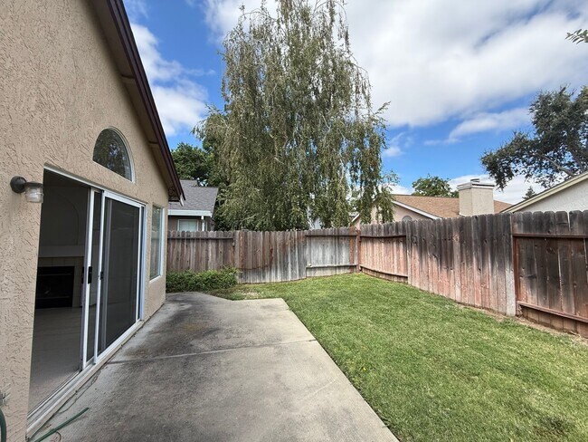 Building Photo - 6415 Shasta Creek Way