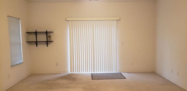 Building Photo - 18371deerhillroad.is4lease.com