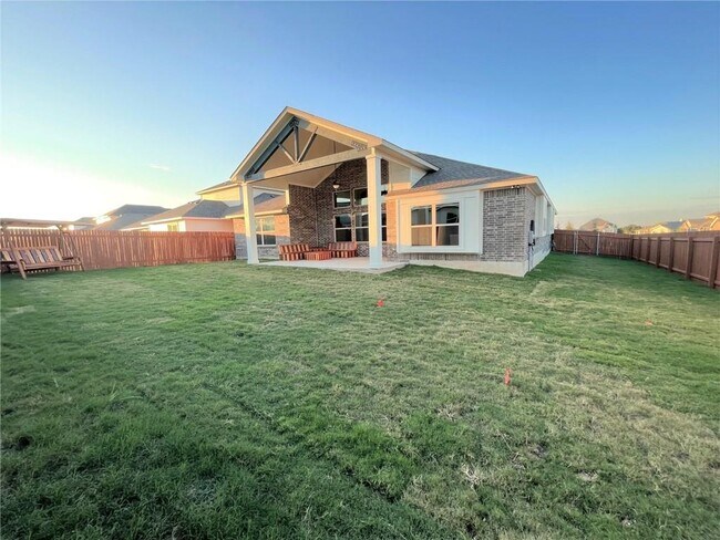 Building Photo - 248 Tanda Ln