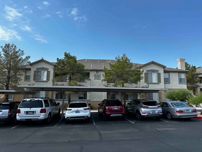 Building Photo - Summerlin 2 Bedroom Condo