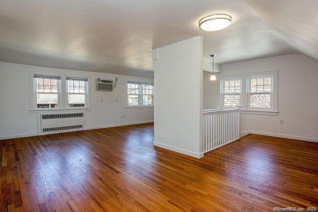 Building Photo - 12 Dunham Rd