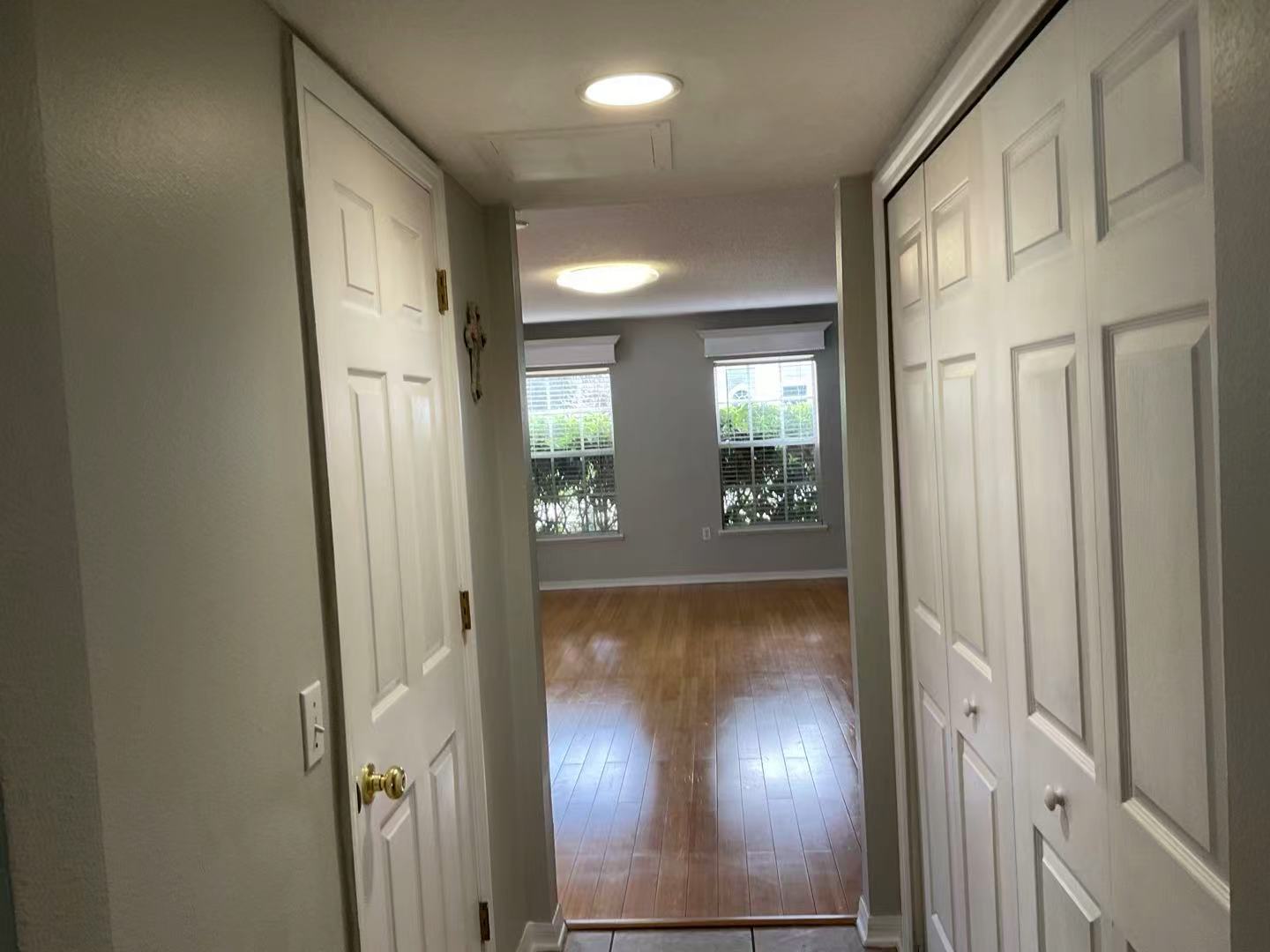 Building Photo - 1049 Tawny Eagle Dr