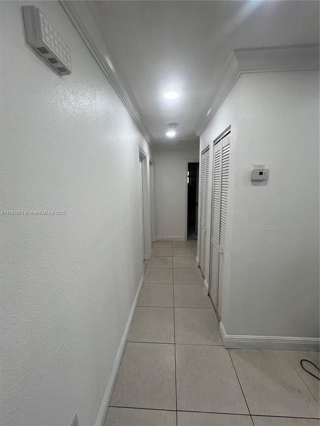 Building Photo - 3033 SW 16th Ter