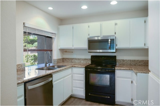 Building Photo - 74 Corniche Dr