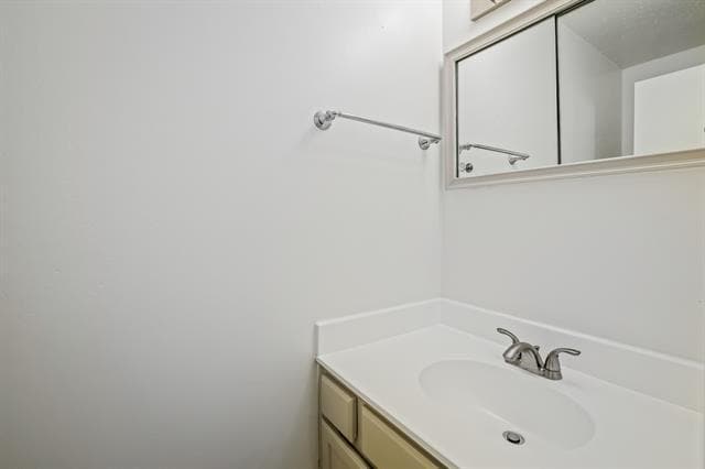 Building Photo - 4557 N O'Connor Rd