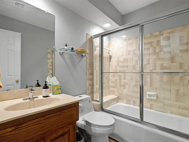 2nd bath - 8323 W 120th Ter