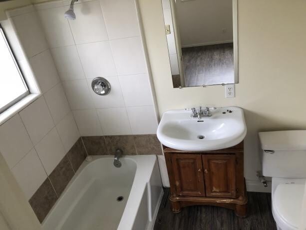 Building Photo - 537 Trouville Ave