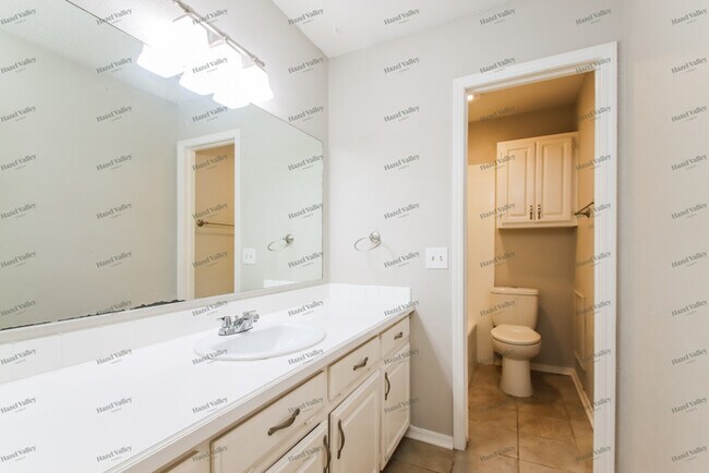 Building Photo - 9935 E Spotted Horse Dr