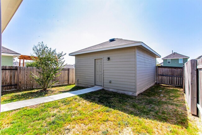 Building Photo - 133 Duck Creek Trail