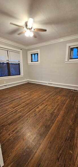 Building Photo - 3819 N Drake Ave