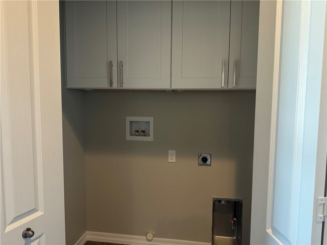 Building Photo - 1705 Talc Rd