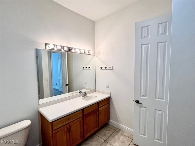 Building Photo - 4820 SW 17th Pl