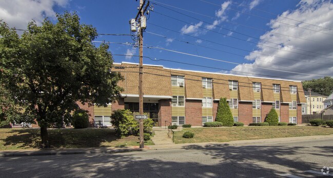 Building Photo - River Landing