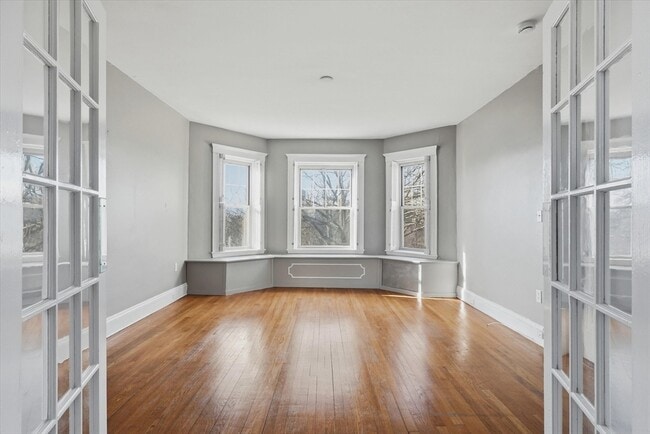 Building Photo - 70 Fenway