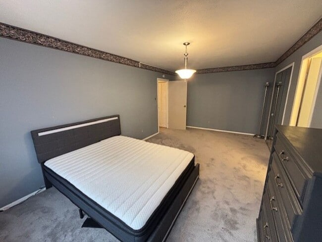 Building Photo - Beautiful Condo for Rent